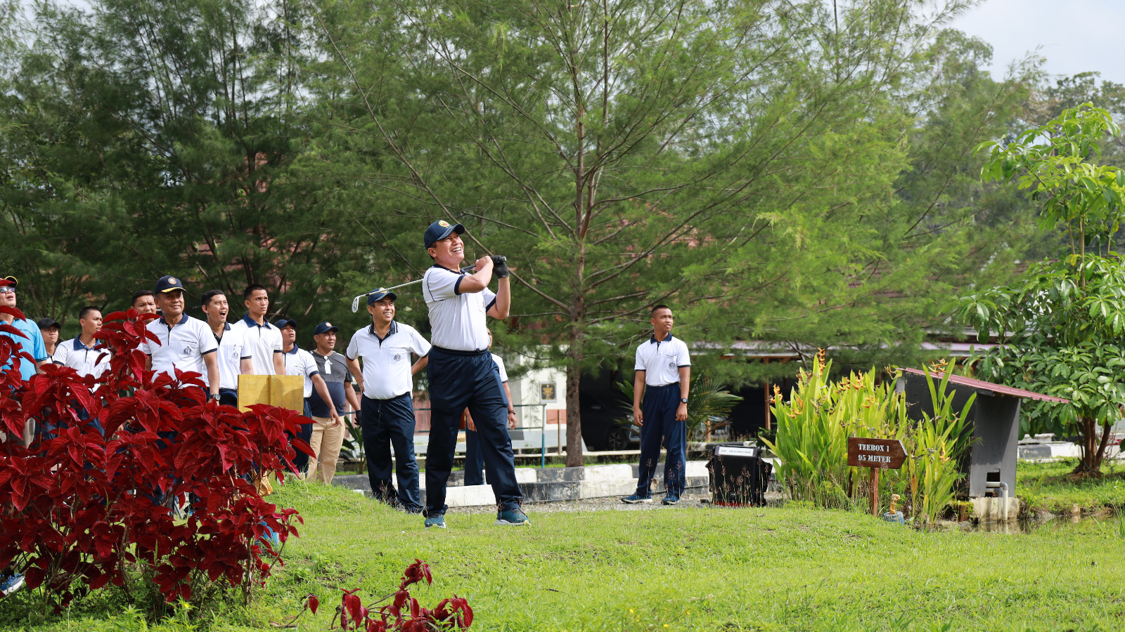 Silaturahmi Panglima Koarmada III, Pers Diajak Main Golf – Radar Sorong
