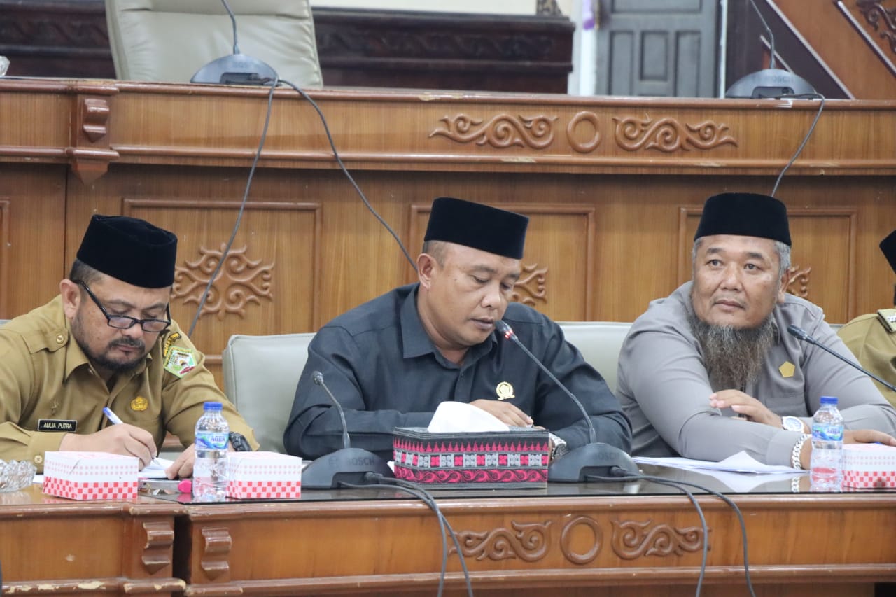 Masyarakat Kampung Gunung Suku Audiensi Ke DPRK Aceh Tengah Minta Kepala Desa di Copot – LINTAS GAYO